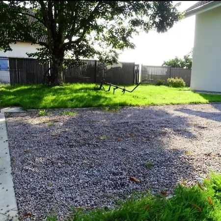 Appartemt Independant- Paysage Verdoyant- Piscine Apartment