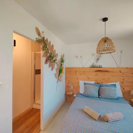 Evasion Nature - Paysage Verdoyant- Piscine 플롬비에레레뱅