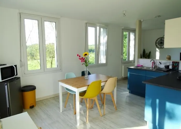 Appartemt Independant- Paysage Verdoyant- Piscine Apartmán