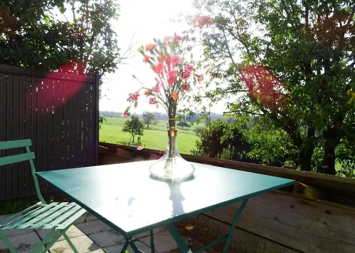 Appartemt Independant- Paysage Verdoyant- Piscine Apartmán *